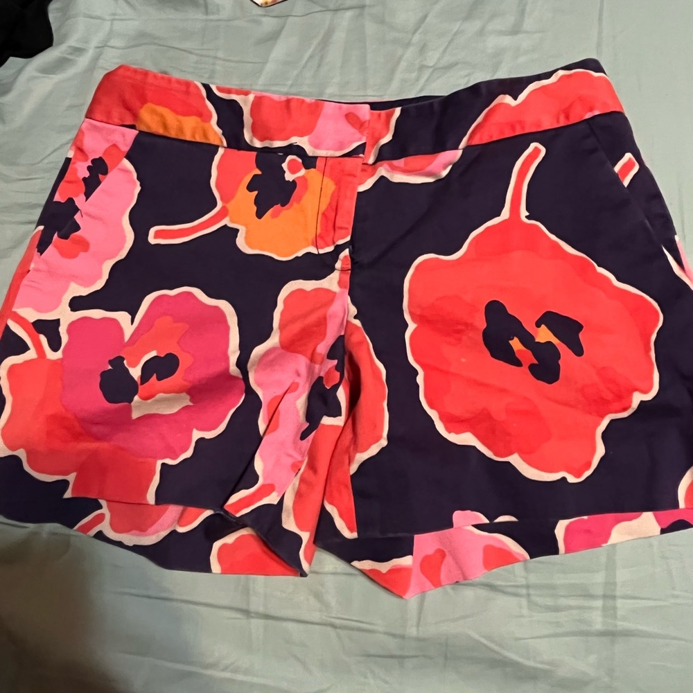 Flower pattern short size 8